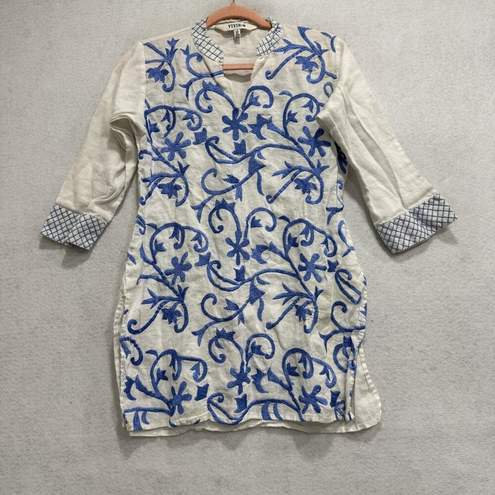 Vivien Tunic Blouse Womens Large White Blue Embroidered Floral V Neck 3/4 Sleeve